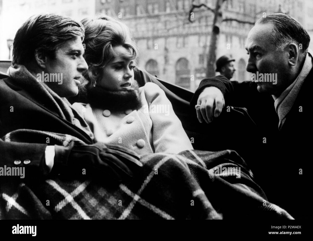 Pellicola originale titolo: A PIEDI NUDI NEL PARCO. Titolo inglese: A PIEDI NUDI NEL PARCO. Regista: GENE SAKS. Anno: 1967. Stelle: Jane Fonda; Robert Redford; HAL B. WALLIS. Credito: Paramount Pictures / Album Foto Stock