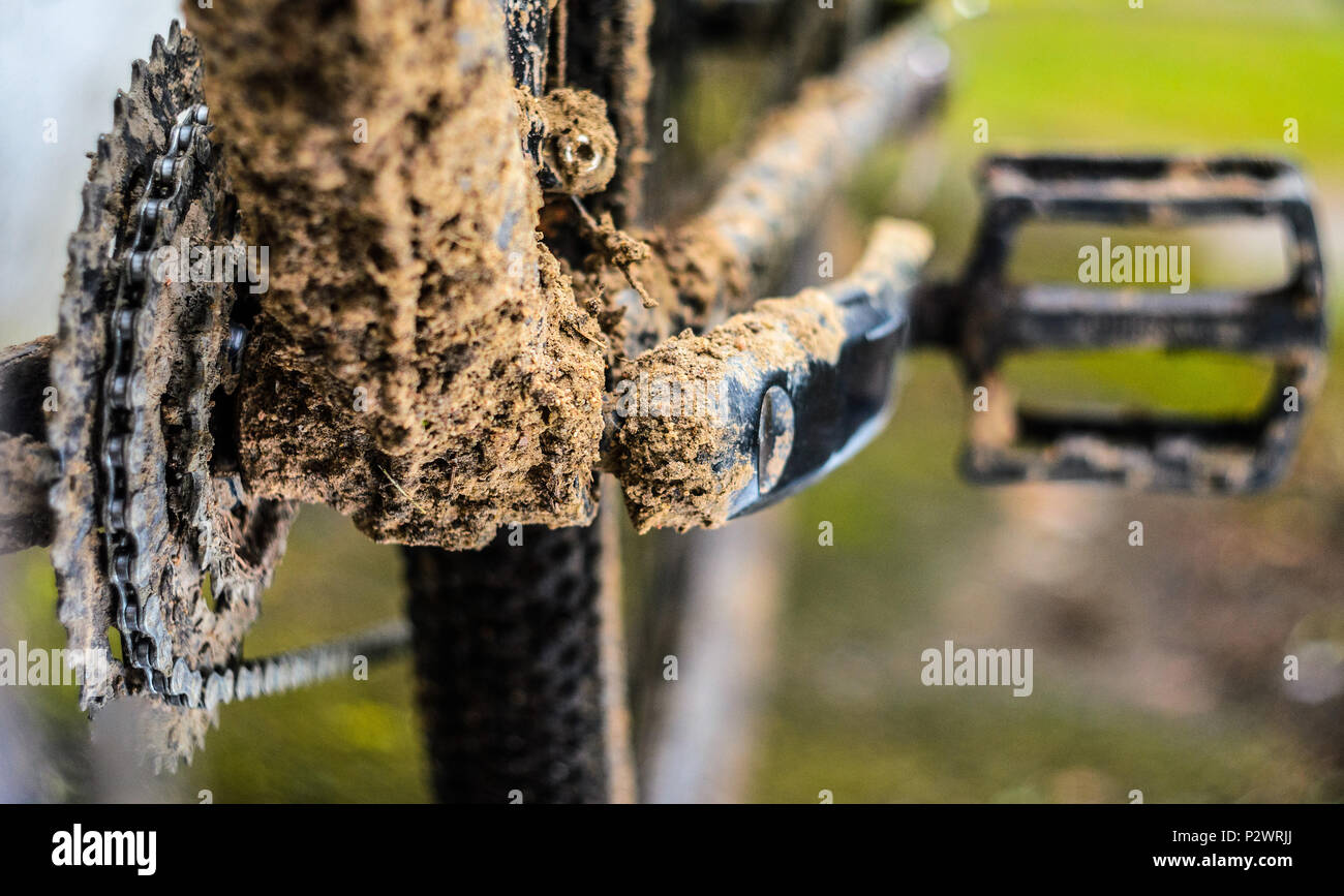 Staffa inferiore zona sporca di Mountain Bike dopo la gara Foto Stock