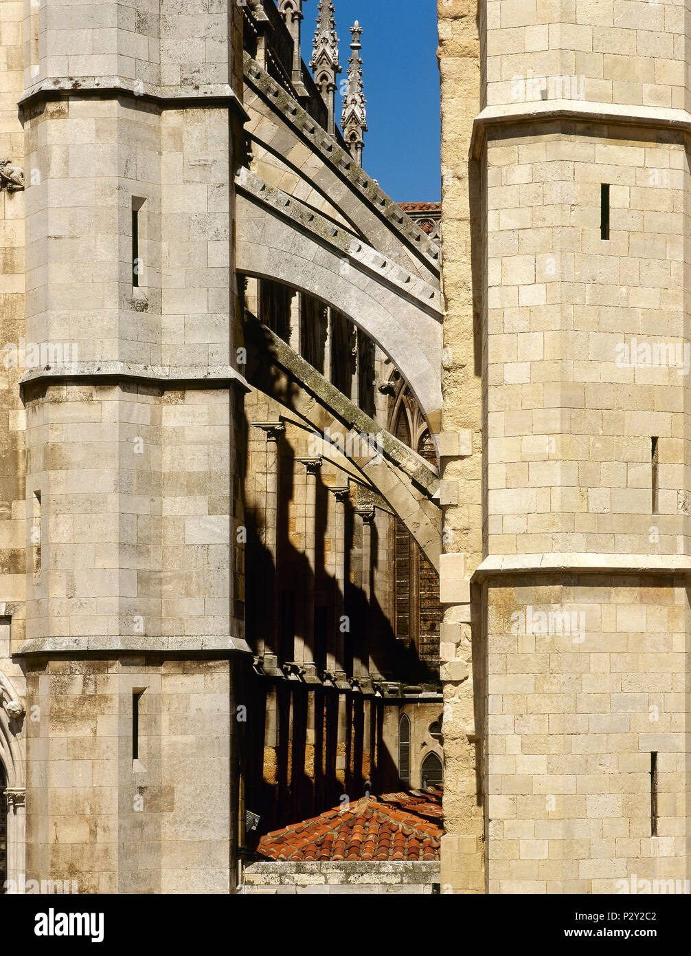 Leon Castiglia e Leon, Spagna. Cattedrale di Saint Mary.XIII-XIV secolo. In stile gotico. Il suo design è atributed al Maestro Enrique. Dettagli architettonici. Flying buttres. Foto Stock
