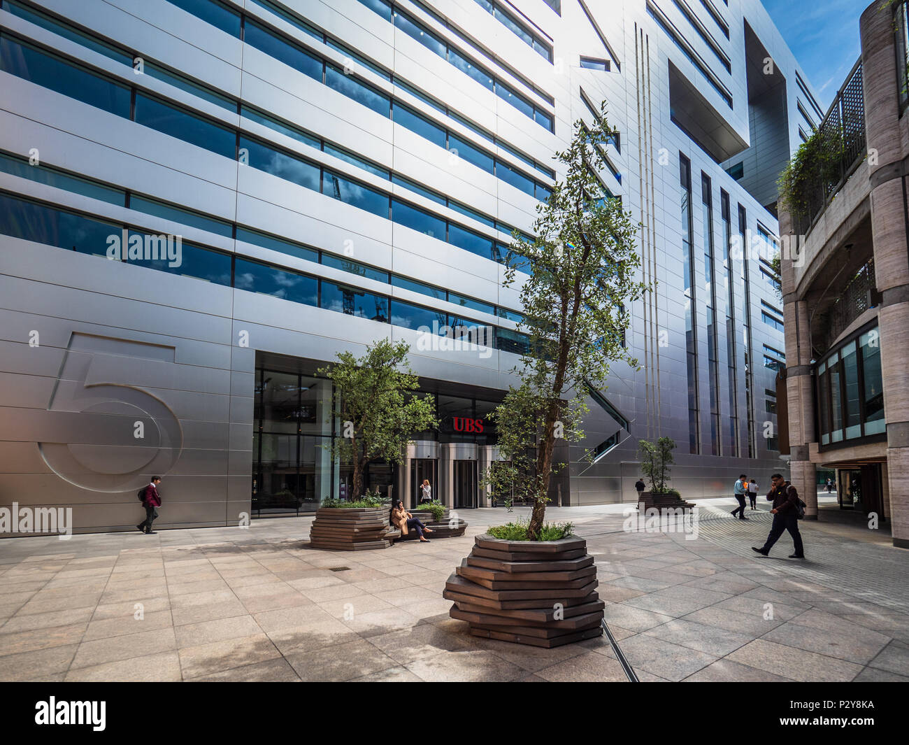 UBS 5 Broadgate nella città di Londra - i nuovi uffici di UBS, progettato dagli architetti rendono Ken Shuttleworth e aperto nel 2016 Foto Stock