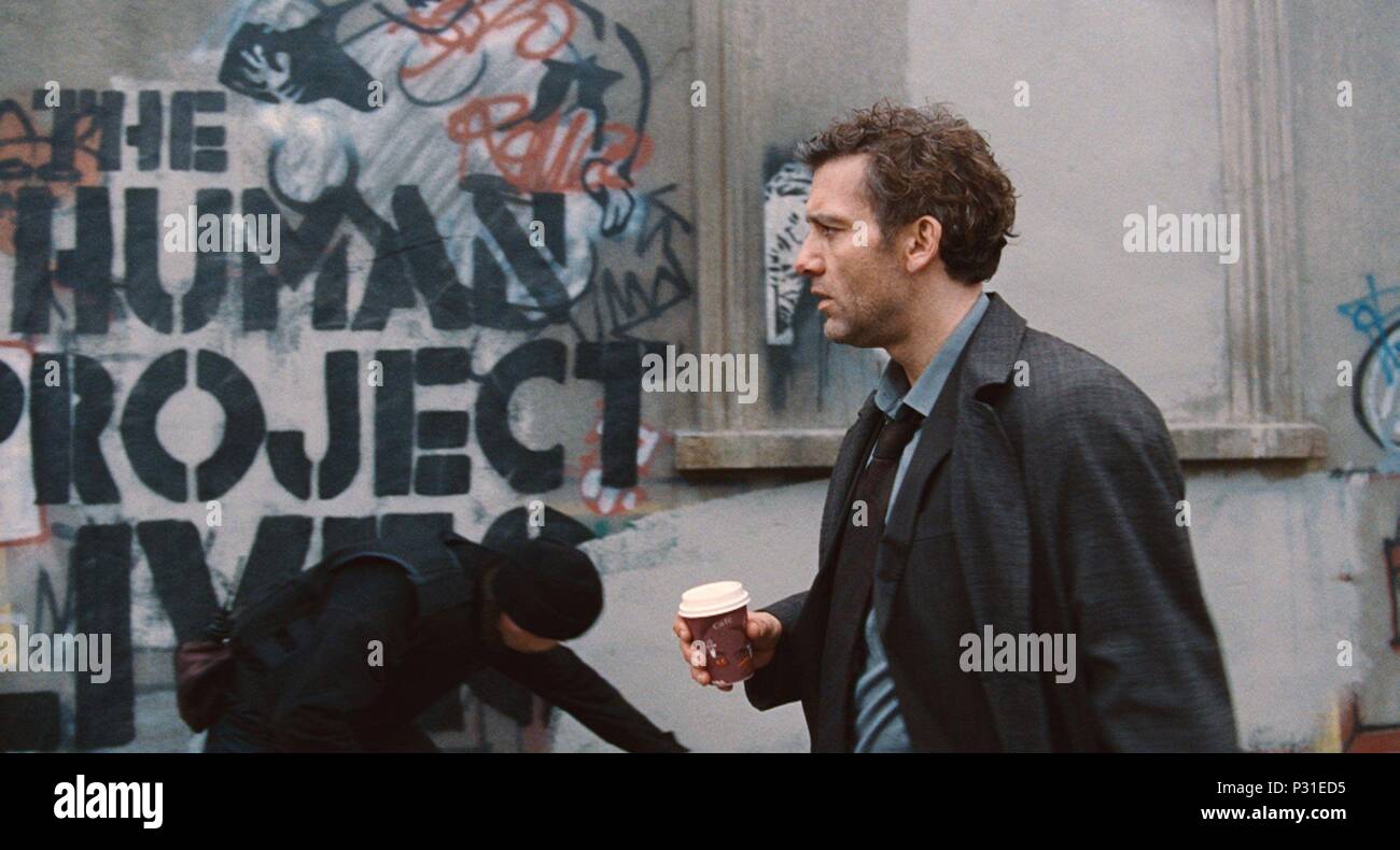 Pellicola originale titolo: i figli degli uomini. Titolo inglese: i figli degli uomini. Regista: ALFONSO CUARON. Anno: 2006. Stelle: Clive Owen. Credito: Universal Pictures/STRIKE ENT./BEACON communications LLC/ / Album Foto Stock
