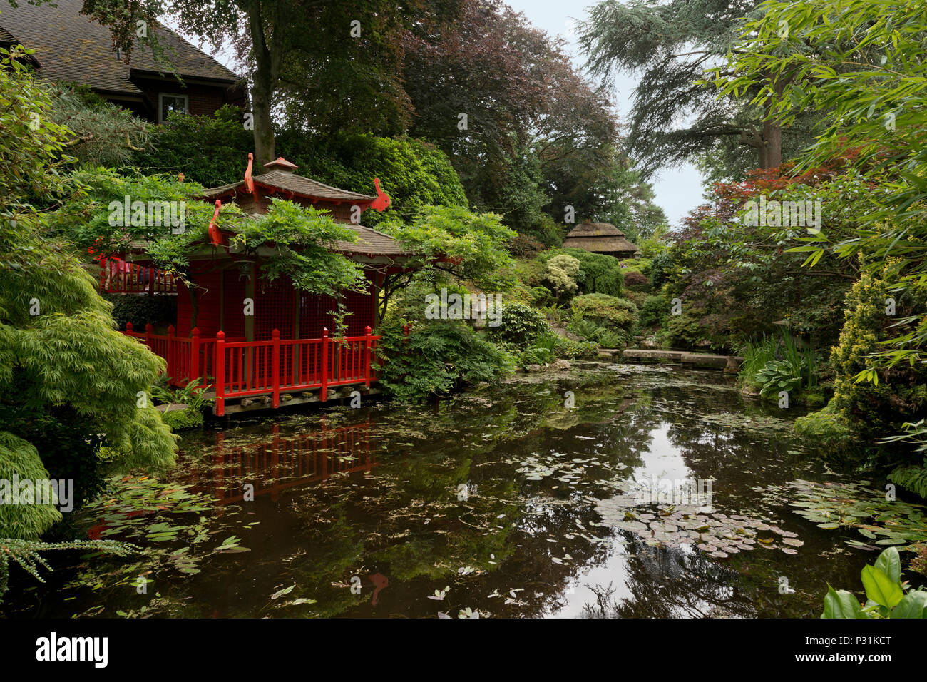 Il giardino giapponese a Compton Acres garden in Poole, Dorset. Foto Stock