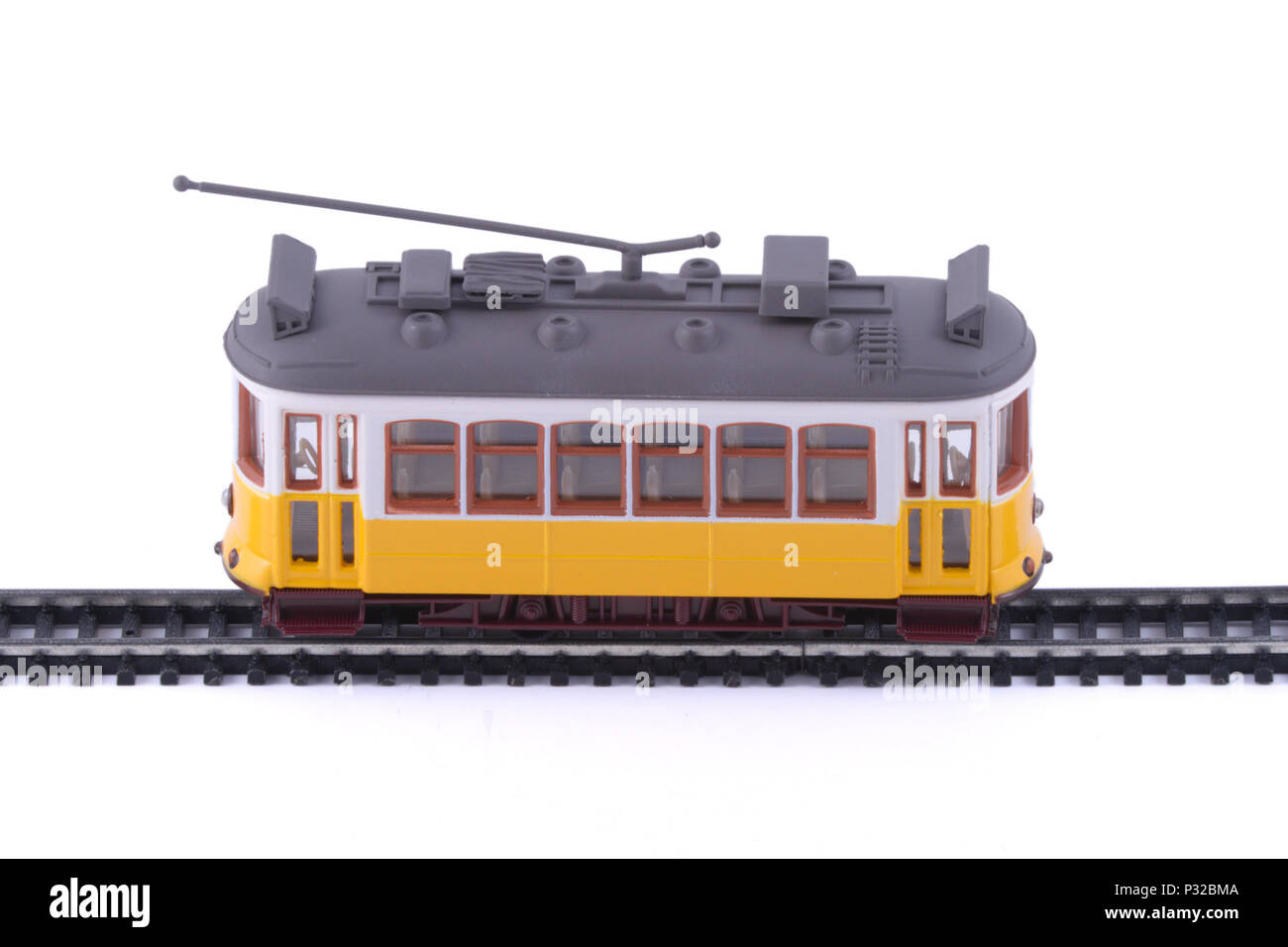 Il giallo di Lisbona il tram. Foto Stock