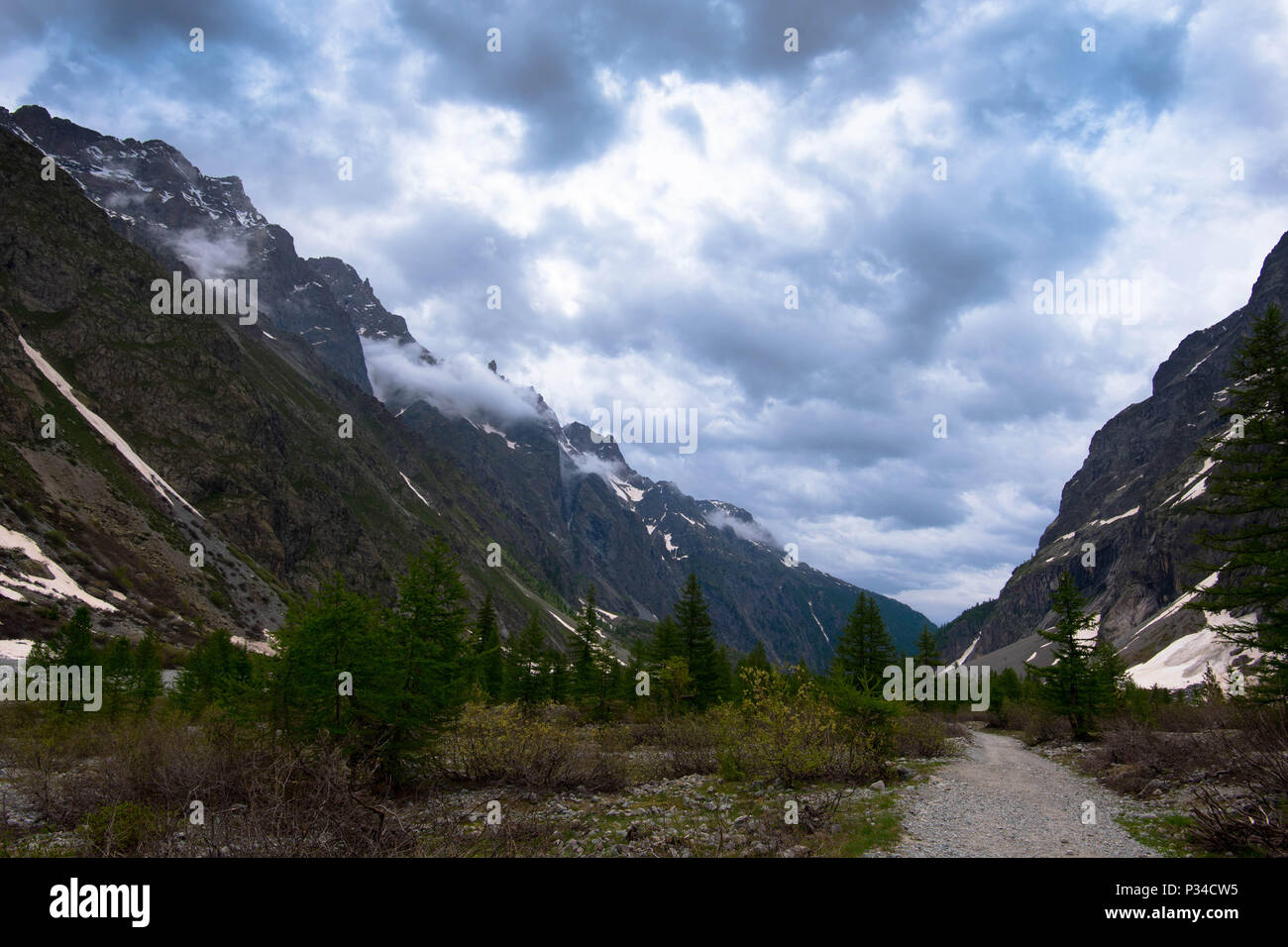Valle del Ghiacciaio chiamato 'Pres de Madame Carle' nelle Alpi francesi Foto Stock