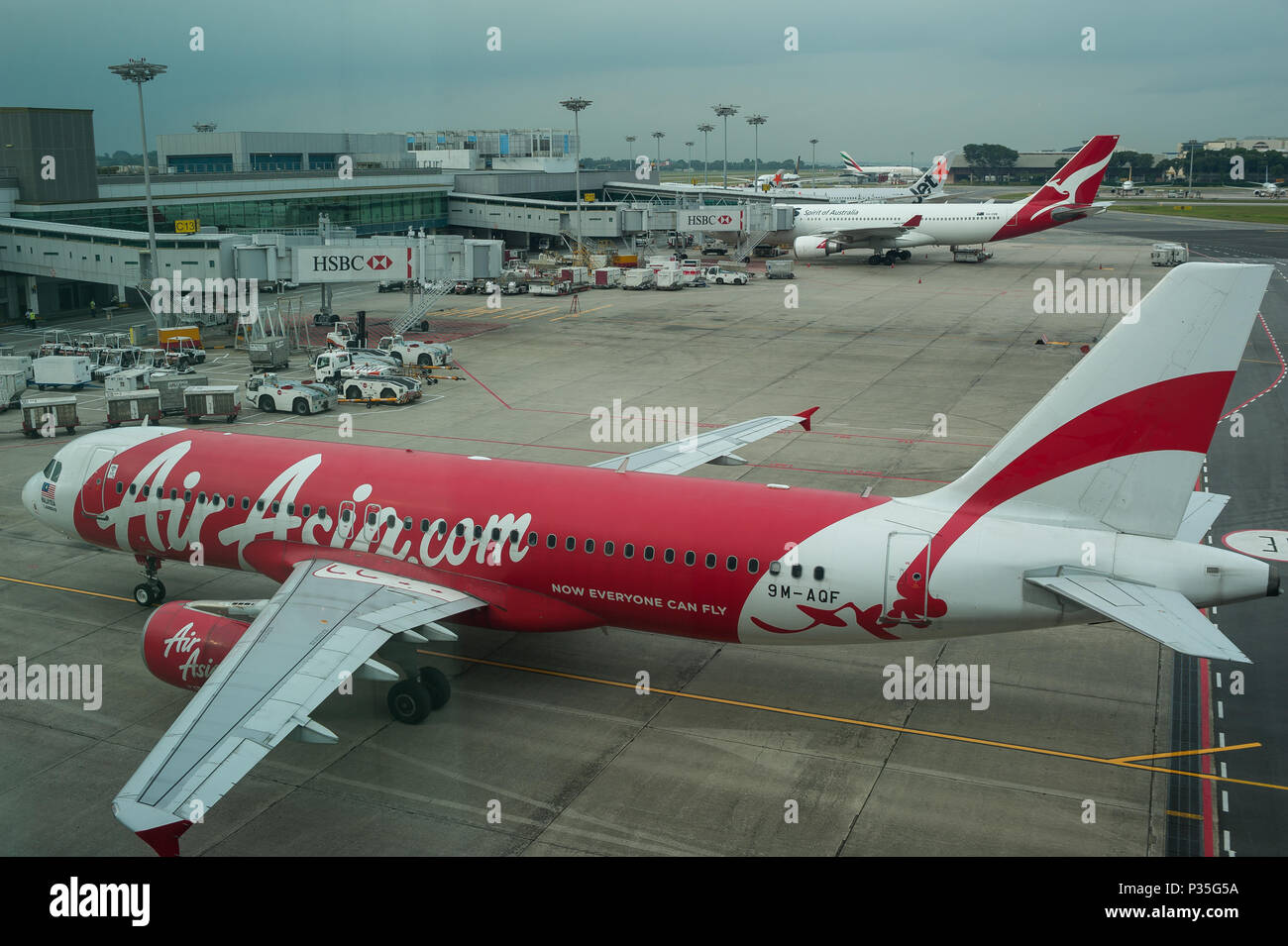 Singapore Repubblica di Singapore, aerei sul piazzale dell'Aeroporto Changi Foto Stock