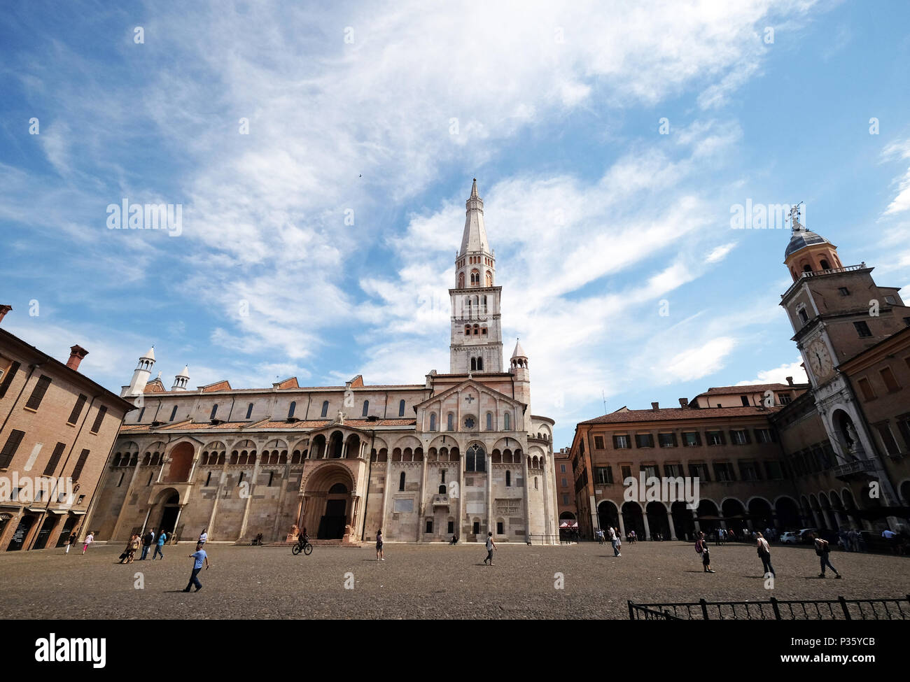 Il Duomo di Modena dedicata all'Assunzione della Vergine Maria e di San Geminianus, Italia Foto Stock