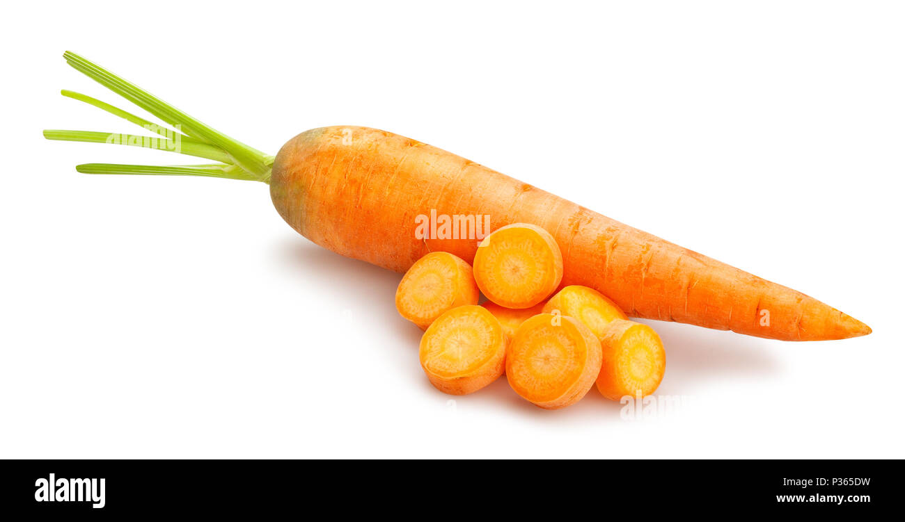 Le carote affettate il percorso isolato Foto Stock