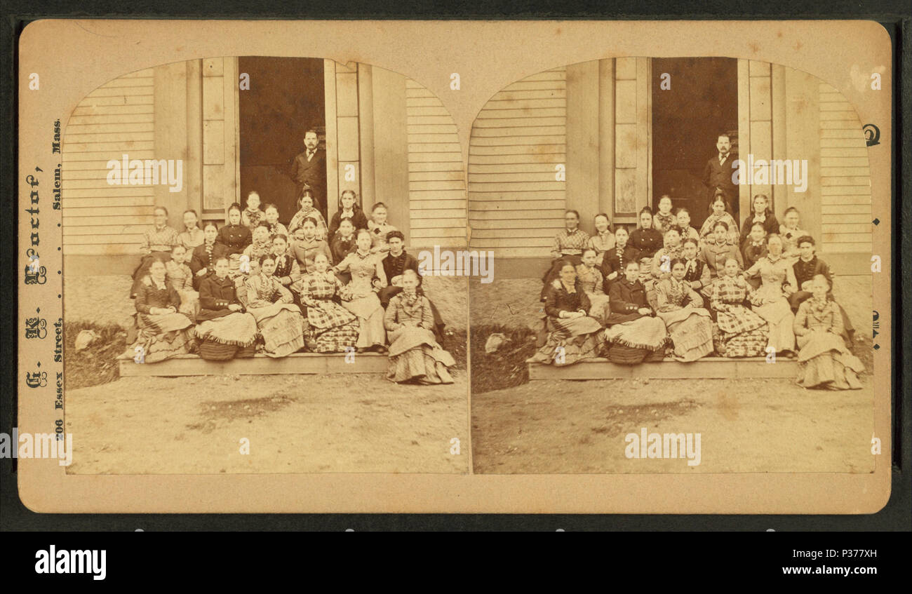 . Un gruppo di studenti sui gradini della loro scuola. Copertura: 1859?-1885?. Fonte impronta: 1859?-1885?. Elemento digitale pubblicata 9-15-2005; aggiornato 2-12-2009. 11 un gruppo di studenti sui gradini della loro scuola, da G. K. Proctor Foto Stock . Un gruppo di studenti sui gradini della loro scuola. Copertura: 1859?-1885?. Fonte impronta: 1859?-1885?. Elemento digitale pubblicata 9-15-2005; aggiornato 2-12-2009. 11 un gruppo di studenti sui gradini della loro scuola, da G. K. Proctor Foto Stock