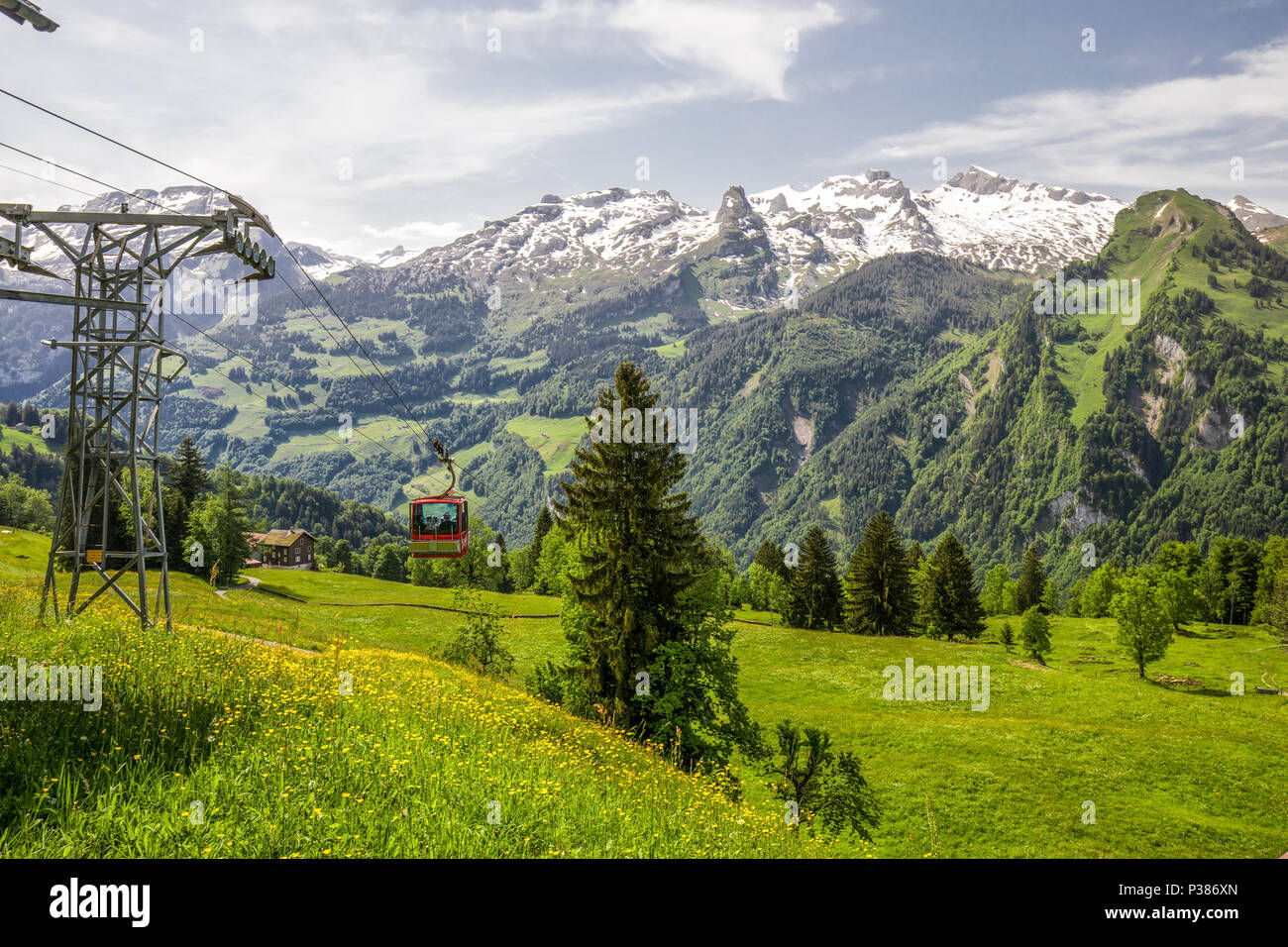 Paesaggio meraviglioso panorama delle Alpi svizzere, Fronalpstock, Klingenstock e Chaiserstock vicino Illgau. Illgau è un villaggio nel distretto di Svitto nel cant Foto Stock