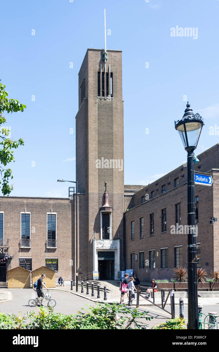 Hornsey Town Hall (appartamento edificio), il Broadway, Crouch End, London Borough of Haringey, Greater London, England, Regno Unito Foto Stock
