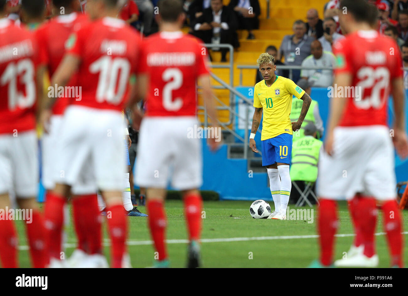 Rostov, Russia. 17 Giugno, 2018. Brasile vs svizzera - Neymar do Brasil durante il match tra il Brasile e la Svizzera valida per il 2018 Coppa del Mondo svoltasi a Rostov Arena di Rostov-on-Don, in Russia. (Foto: Rodolfo Buhrer/La/Imagem Fotoarena) Credito: Foto Arena LTDA/Alamy Live News Foto Stock