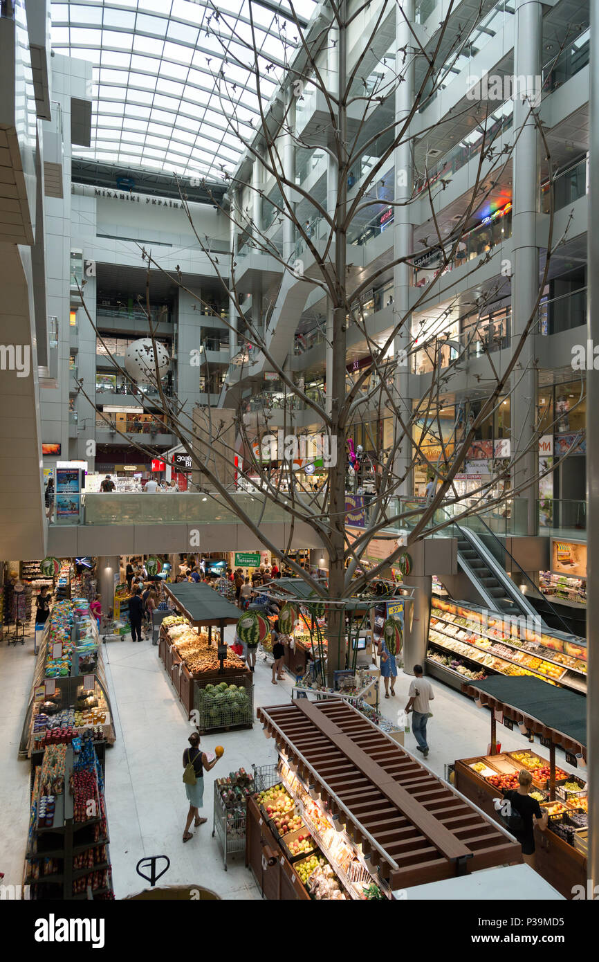 Odessa, Ucraina, il centro commerciale Galleria Afina Foto Stock
