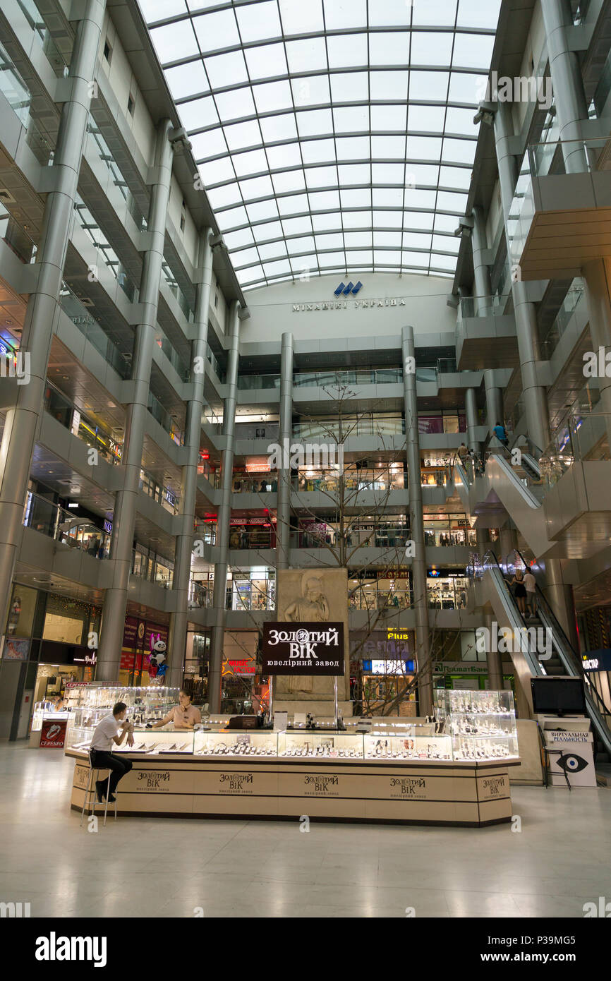 Odessa, Ucraina, il centro commerciale Galleria Afina Foto Stock