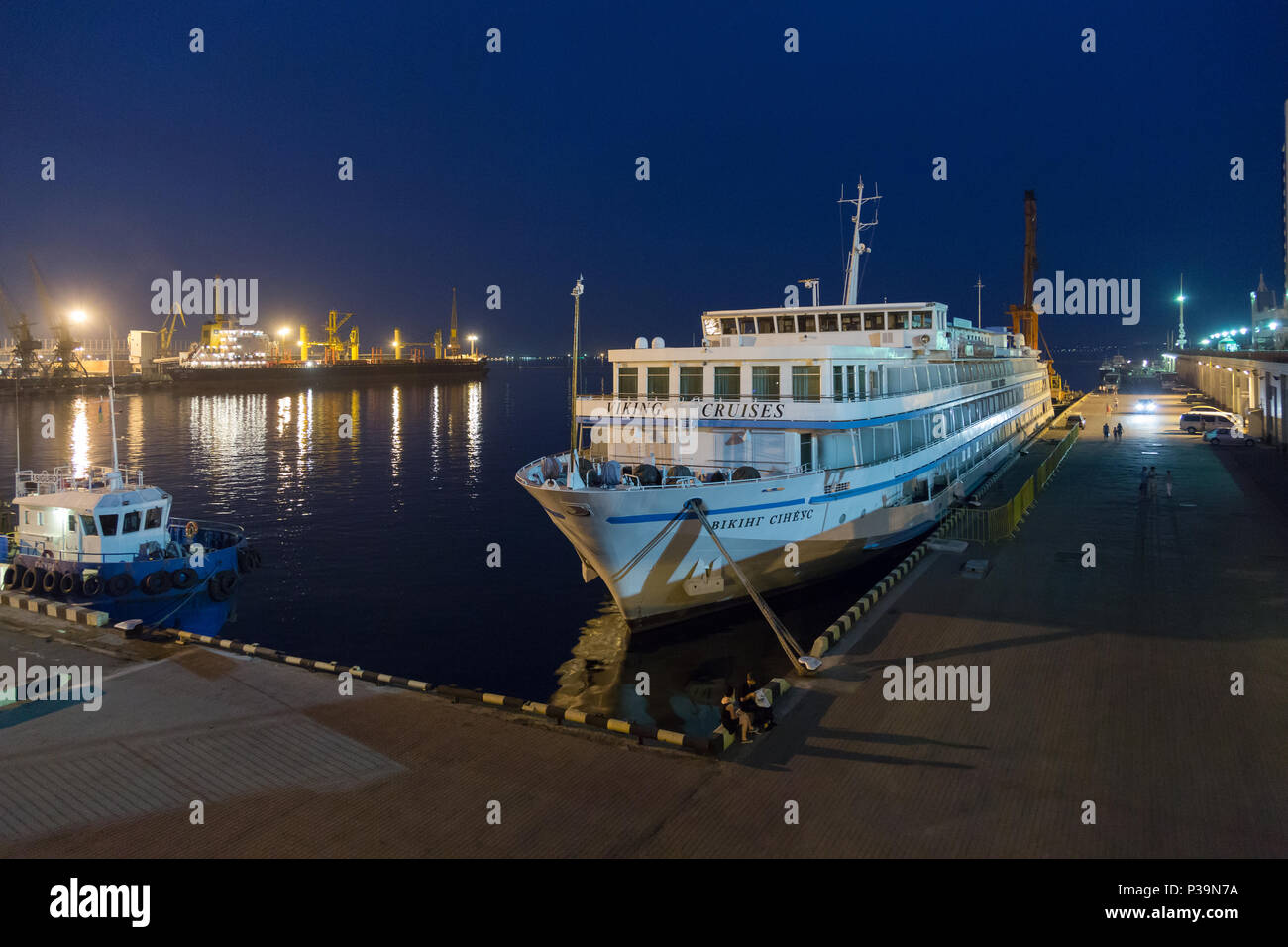 Odessa, Ucraina, un fiume nave da crociera al terminal dei traghetti del porto Foto Stock