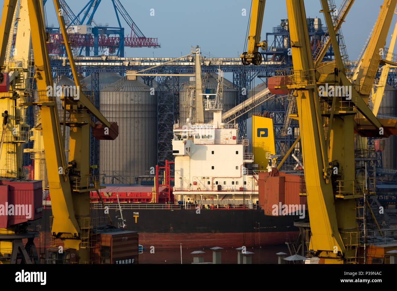 Odessa, Ucraina, terminale di bulk in porto Foto Stock