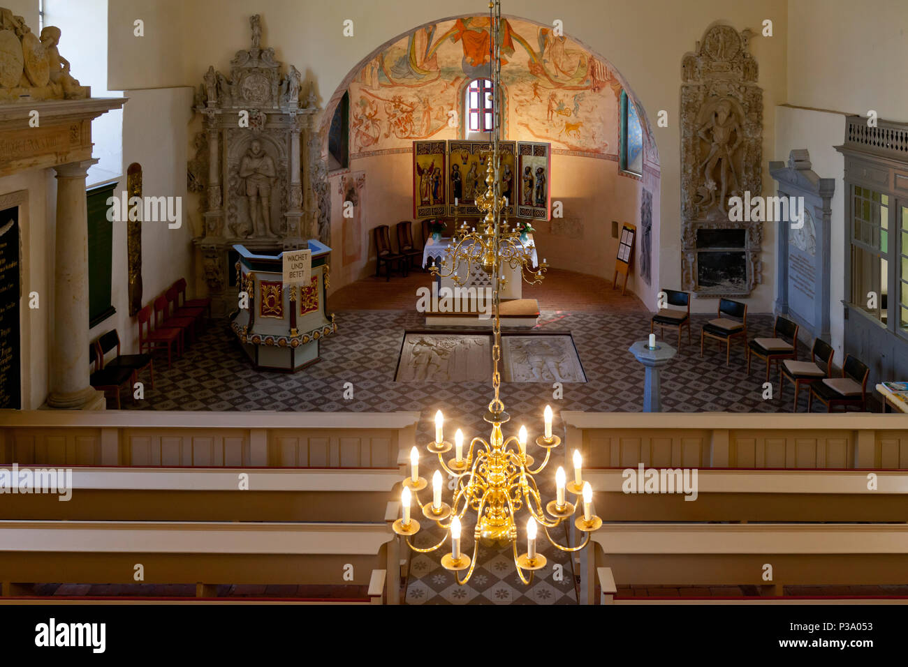 Ruehstaedt, in Germania, in vista dell'interno del villaggio di protestanti chiesa Foto Stock