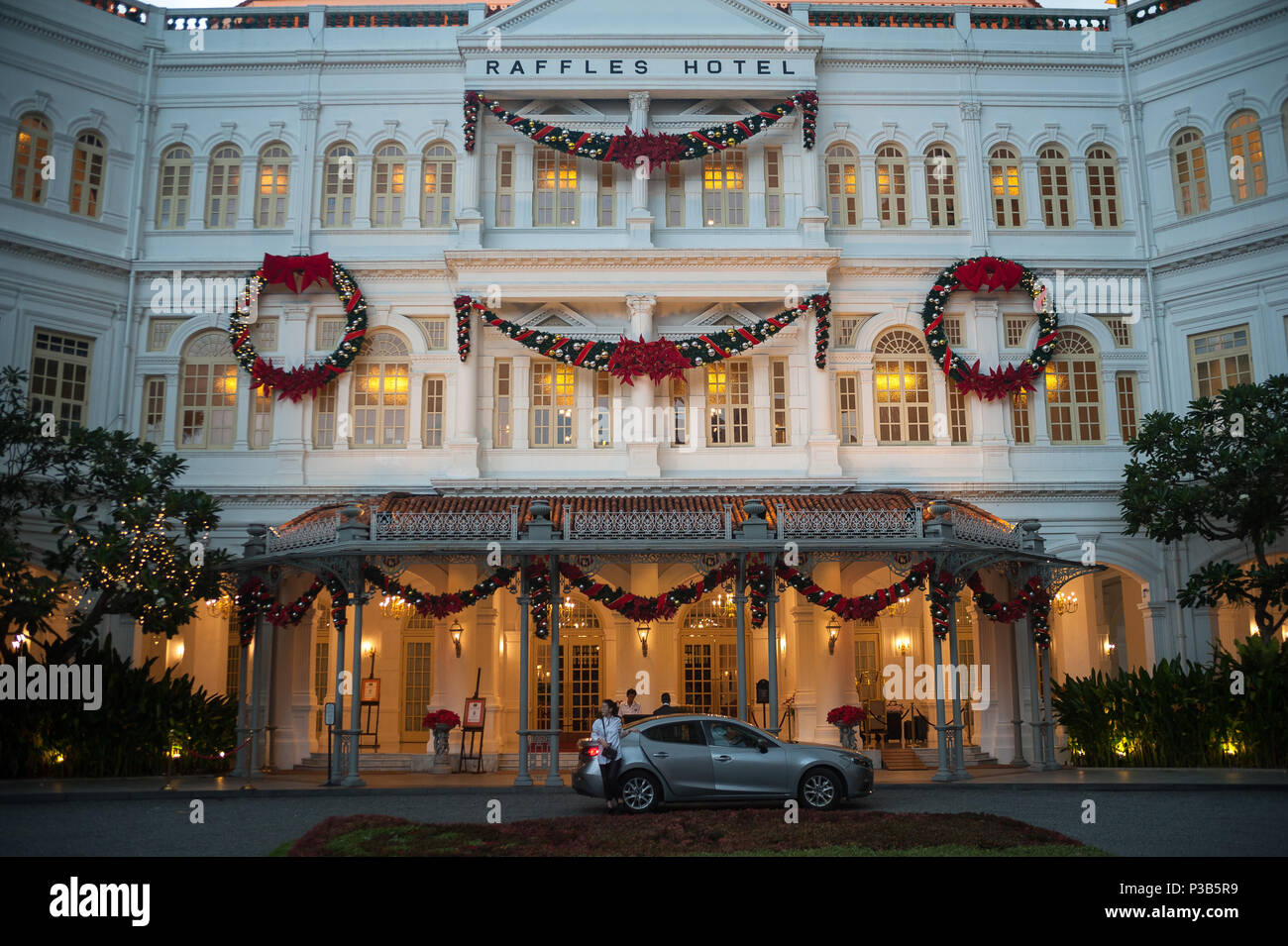 Singapore Repubblica di Singapore, in vista dell'ingresso principale del Raffles Hotel Foto Stock