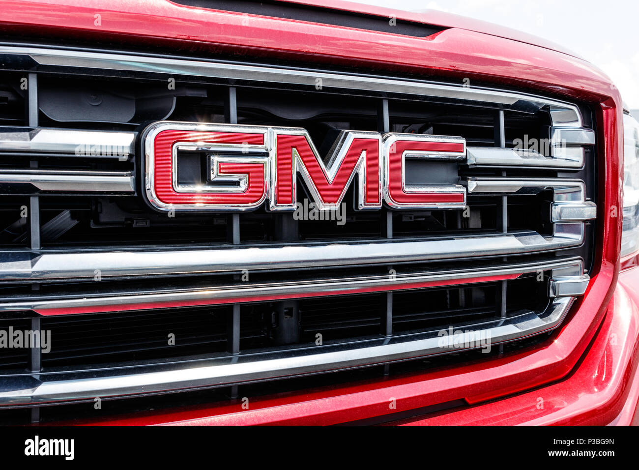 Monticello - Circa Giugno 2018: GMC Truck concessionaria. GMC e la Buick sono divisioni di GM HO Foto Stock
