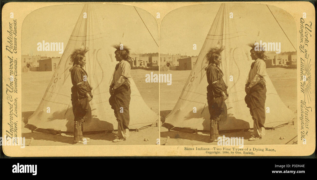 273 Indiani Sioux. Due tipi di fine di un morente gara, da Underwood &AMP; Underwood Foto Stock