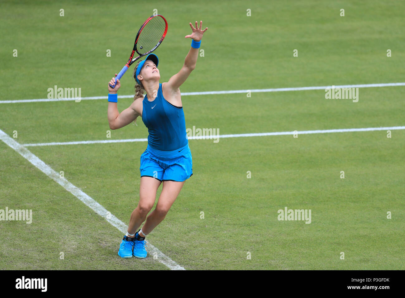 Eugenie Bouchard nel suo primo round in abbinamento con Jennifer Brady durante il giorno uno di natura Valle Classic a Edgbaston Priory, Birmingham. Foto Stock