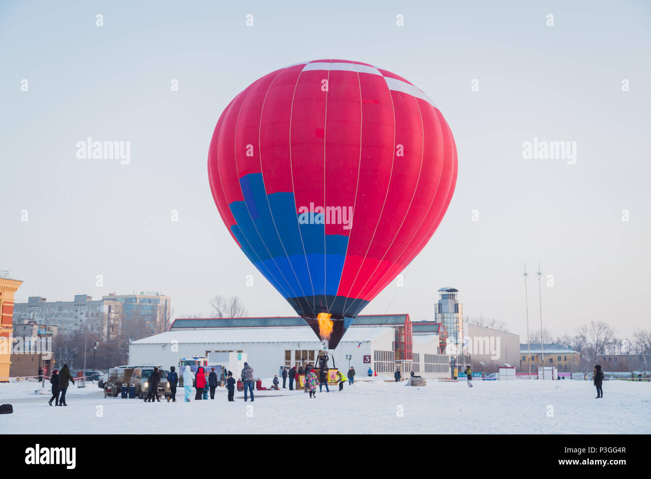 NIZHNY Novgorod, Russia - 24 febbraio 2018. Mass-start sul festival di aria calda ballons Foto Stock