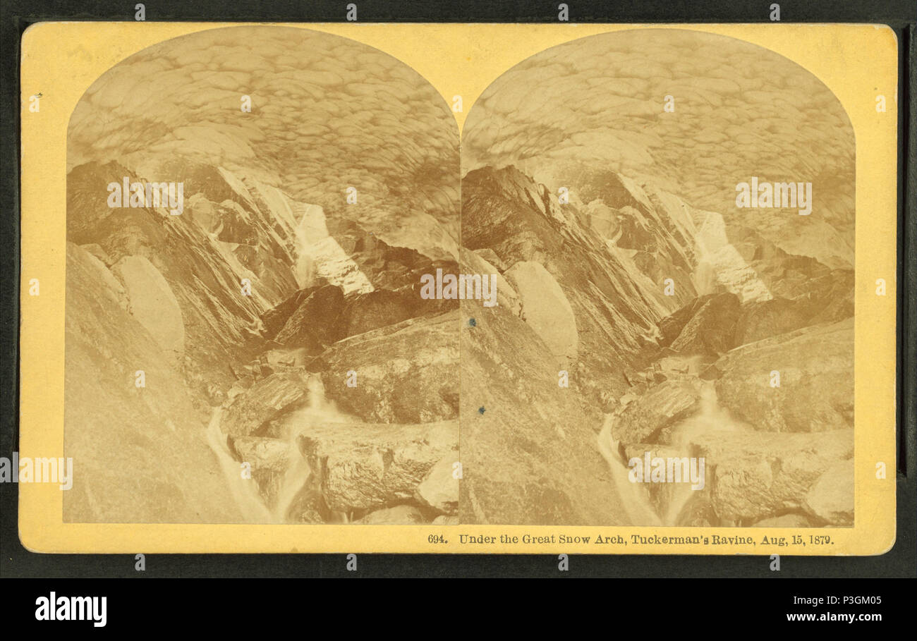337 sotto il Grande Arco della neve, Tuckerman il burrone, 15 agosto 1879, da Kilburn, B. W. (Benjamin West), 1827-1909 Foto Stock