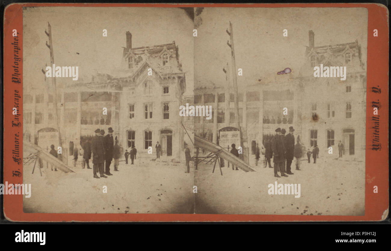 . Vista di edifici commerciali e persone in Whitehall, N.Y. Copertura: [1860?-1910?]. Elemento digitale pubblicata 4-12-2006; aggiornato 2-11-2009. 359 vista di edifici commerciali e persone in Whitehall, N.Y, da Robert N. Dennis raccolta di vista stereoscopica Foto Stock