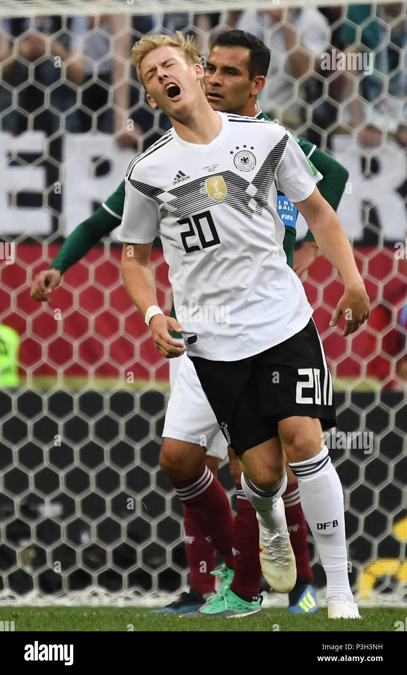 Archiviato - 17 giugno 2018, Russia, Mosca, calcio, FIFA World Cup, Gruppo F, Giornata 1 di 3, Germania vs Messico al Luzhniki Stadium: la Germania Julian Brandt geme durante la partita. (Attenzione i redattori: Ripetizione immagine con raccolto alternativo) Foto: Ina Fassbender/dpa Foto Stock