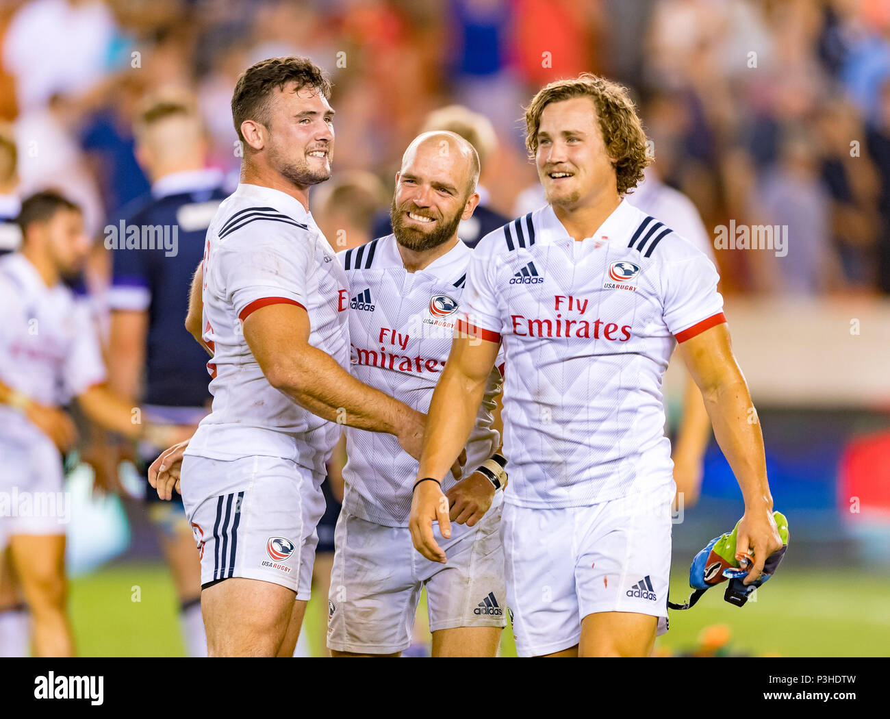 5 maggio 2018: USA gli uomini squadra di Rugby scrum metà Shaun Davies (9), STATI UNITI D'AMERICA gli uomini squadra di Rugby hooker Dylan Fawsitt (16) e usa gli uomini squadra di Rugby Dylan Audsley (23) celebrare la vittoria negli Stati Uniti dopo la Emirates serie estate 2018 match tra Stati Uniti Uomini Squadra vs Scozia Uomini Squadra di BBVA Compass Stadium, Houston, Texas . Stati Uniti d'America ha sconfitto la Scozia 30-29 a tempo pieno Foto Stock