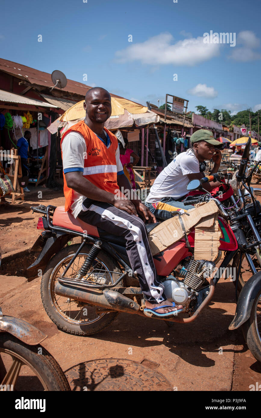 Moto tassisti in ASA CAMERUN Foto Stock