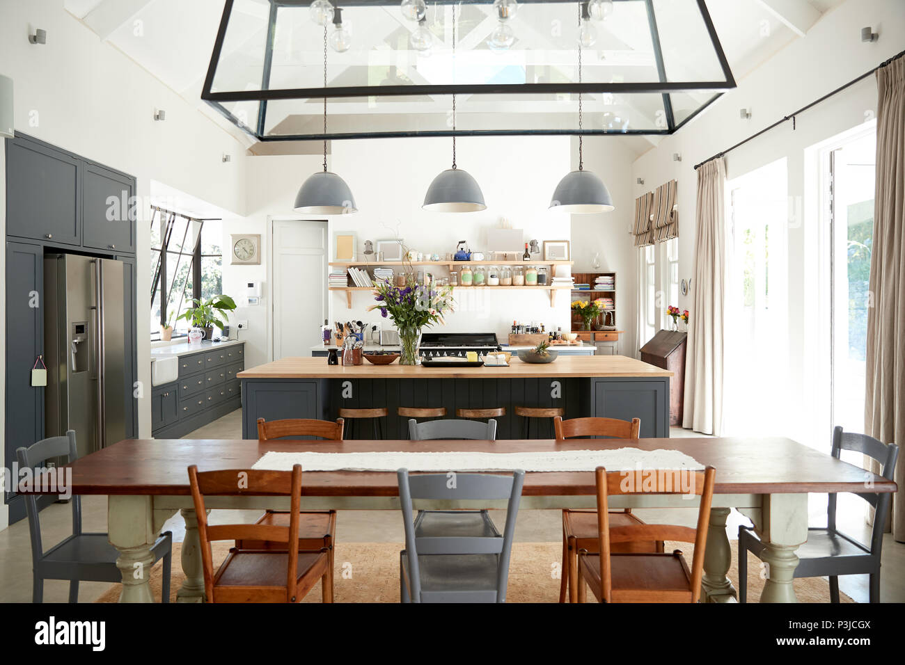 Aprire il piano cucina in un periodo di conversione di casa di famiglia Foto Stock