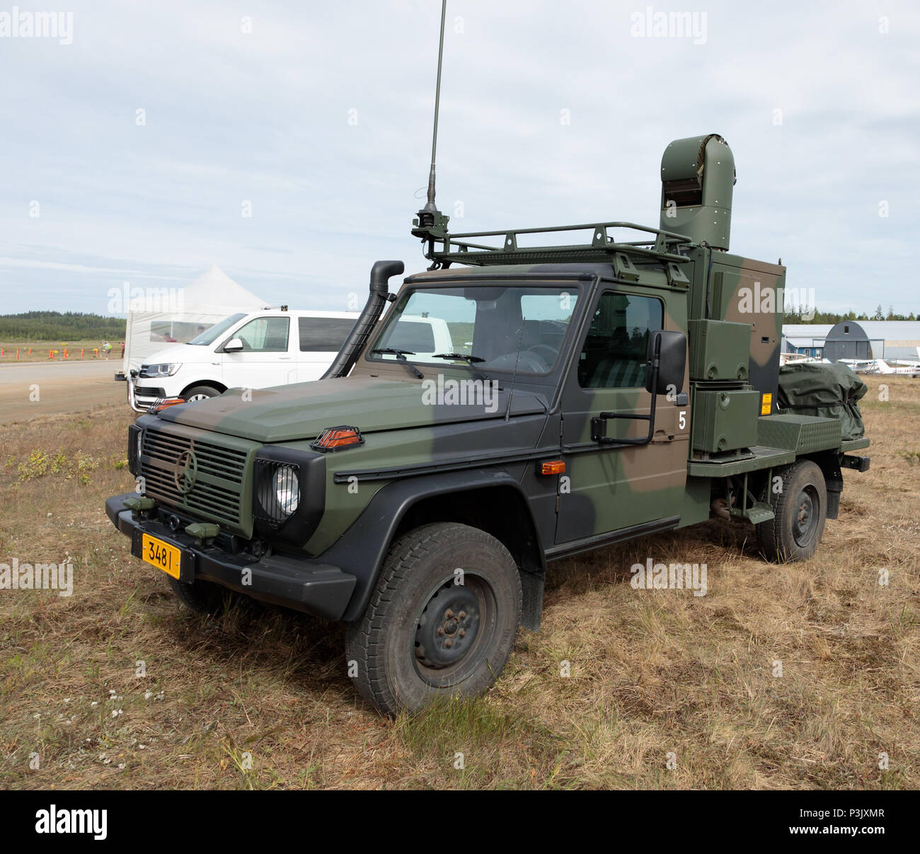 Sensore di modulare la piattaforma MSP 600 montato su una Mercedes veicolo 4WD, integrato con il NASAMS 2 missili terra-aria sistema dell'esercito finlandese. Foto Stock