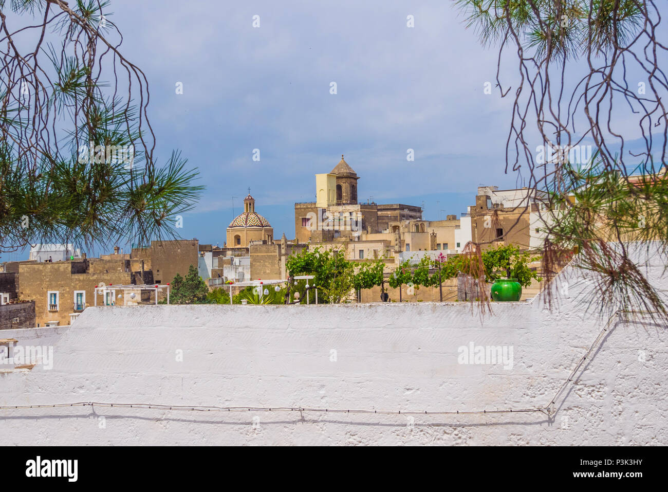 Grottaglie (Italia) - La città in provincia di Taranto Puglia, Italia meridionale, famosa per la ceramica artistica. Qui il suggestivo centro storico Foto Stock