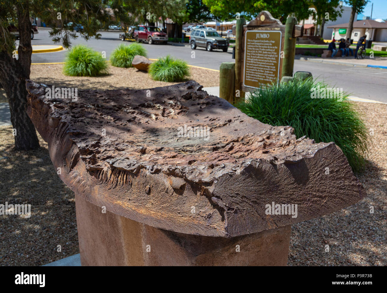 Nuovo Messico, Socorro, frammento di souvenir da "Jumbo", un recipiente in acciaio progettata per contenere l'esplosione del primo dispositivo nucleare al Trinity Site Foto Stock