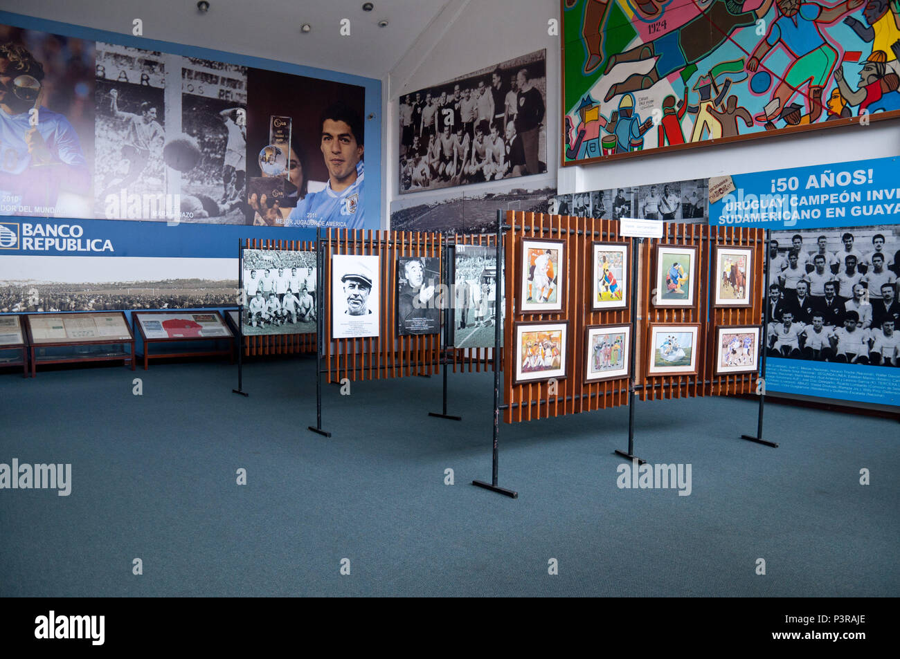 MONTEVIDÉU, Uruguai - 20.08.2015: MUSEUS DE MONTEVIDÉU - Museu do Futebol localizado sob una tribuna olimpica Do Estádio Centenário. (Foto: Daniela Maria / Fotoarena) Foto Stock