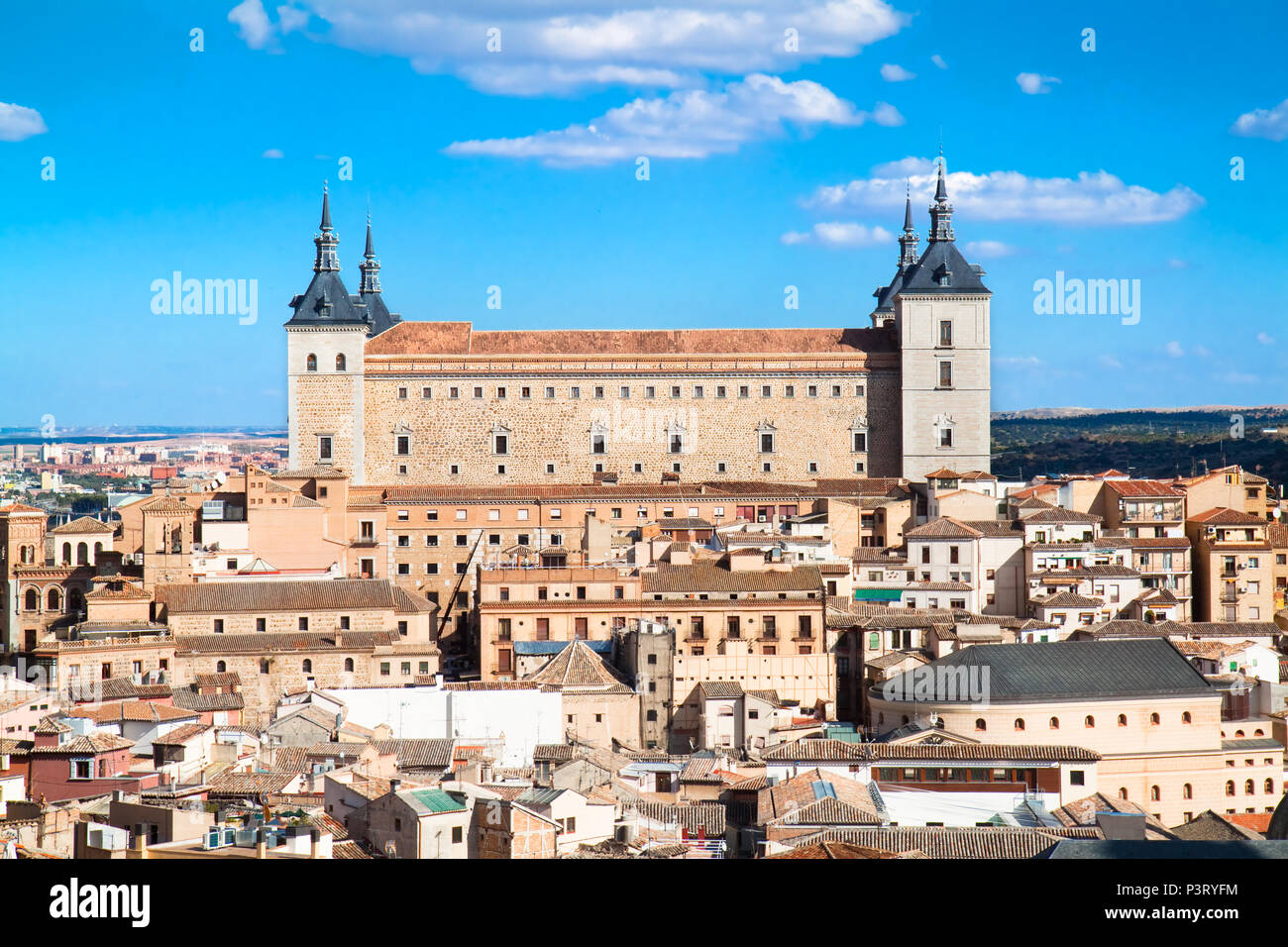 Vista panoramica a Toledo e Alcazar palazzo fortificato, Spagna Foto Stock