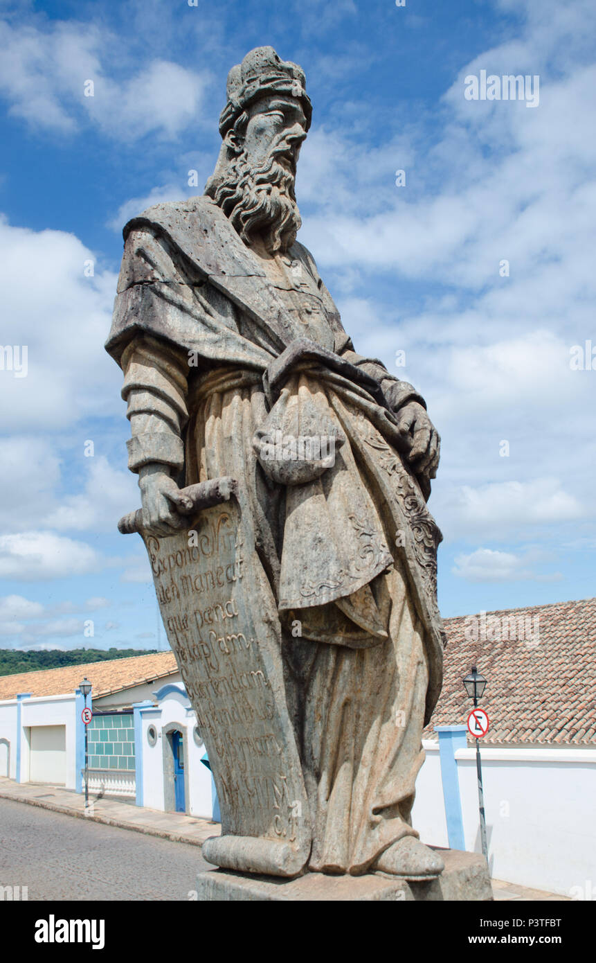 CONGONHAS, MG - 24.03.2014: SANTUÁRIO DE BOM JESUS DE MATOSINHOS - Profeta Naum escultura em Pedra sabão de Aleijadinho no Santuário de Bom Jesus de Matosinhos. (Foto: Vanessa Volk / Fotoarena) Foto Stock