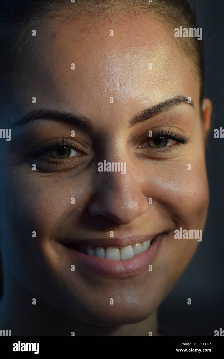 Hiba Abouk frequentando photocall di 3 edizione di Ò Sonrisas Ò progetto di orbita e Aldeas Infantiles a Madrid il Martedì, 19 giugno 2018 Foto Stock