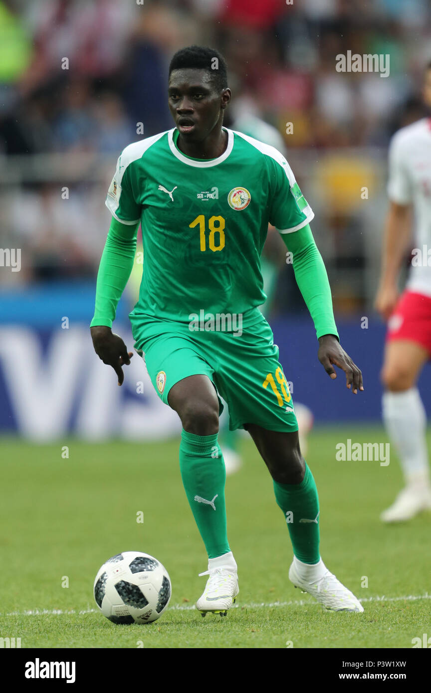 Ismaila Sarr SENEGAL POLONIA V SENEGAL, 2018 FIFA WORLD CUP RUSSIA 19 giugno 2018 GBC8399 Polonia v Senegal 2018 FIFA World Cup Russia Stadio Spartak Mosca rigorosamente solo uso editoriale. Se il giocatore/i giocatori raffigurata in questa immagine è/sono la riproduzione per un Club Inglese o l'Inghilterra per la squadra nazionale. Quindi questa immagine può essere utilizzata solo per scopi editoriali. Uso non commerciale. I seguenti usi sono anche limitato anche se in un contesto editoriale: Utilizzare in combinazione con, o parte della, qualsiasi non autorizzato di audio, video, dati, calendari, club/campionato loghi, scommesse, giochi o qualsiasi 'live' ser Foto Stock