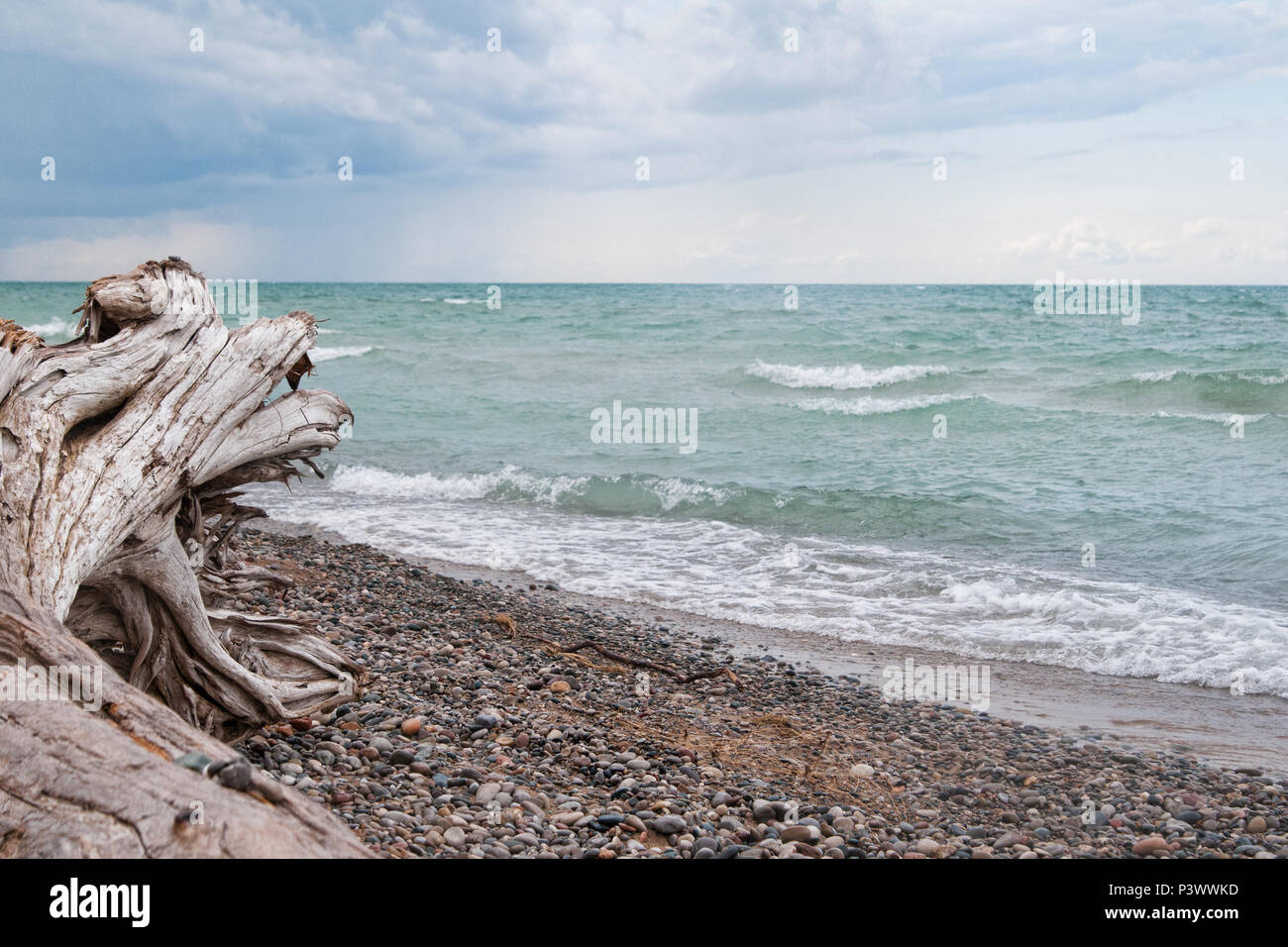 Lago Huron in pineta Parco Provinciale Ontario, Canada Foto Stock Lago Huron in pineta Parco Provinciale Ontario, Canada Foto Stock