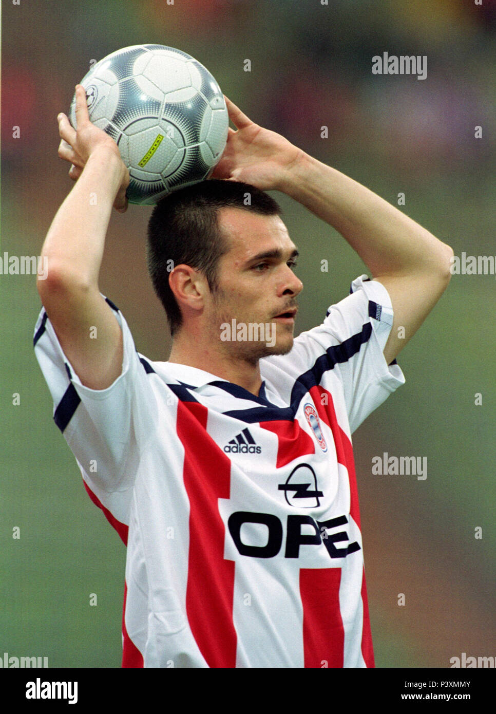 Calcio: Olympiastadion Monaco di Baviera Germania 4.8.2000, amichevole internazionale FC Bayern Monaco di Baviera (Munchen, Muenchen) vs Galatasaray Istanbul 3:1 ----- Willy SAGNOL (Monaco di Baviera) Foto Stock