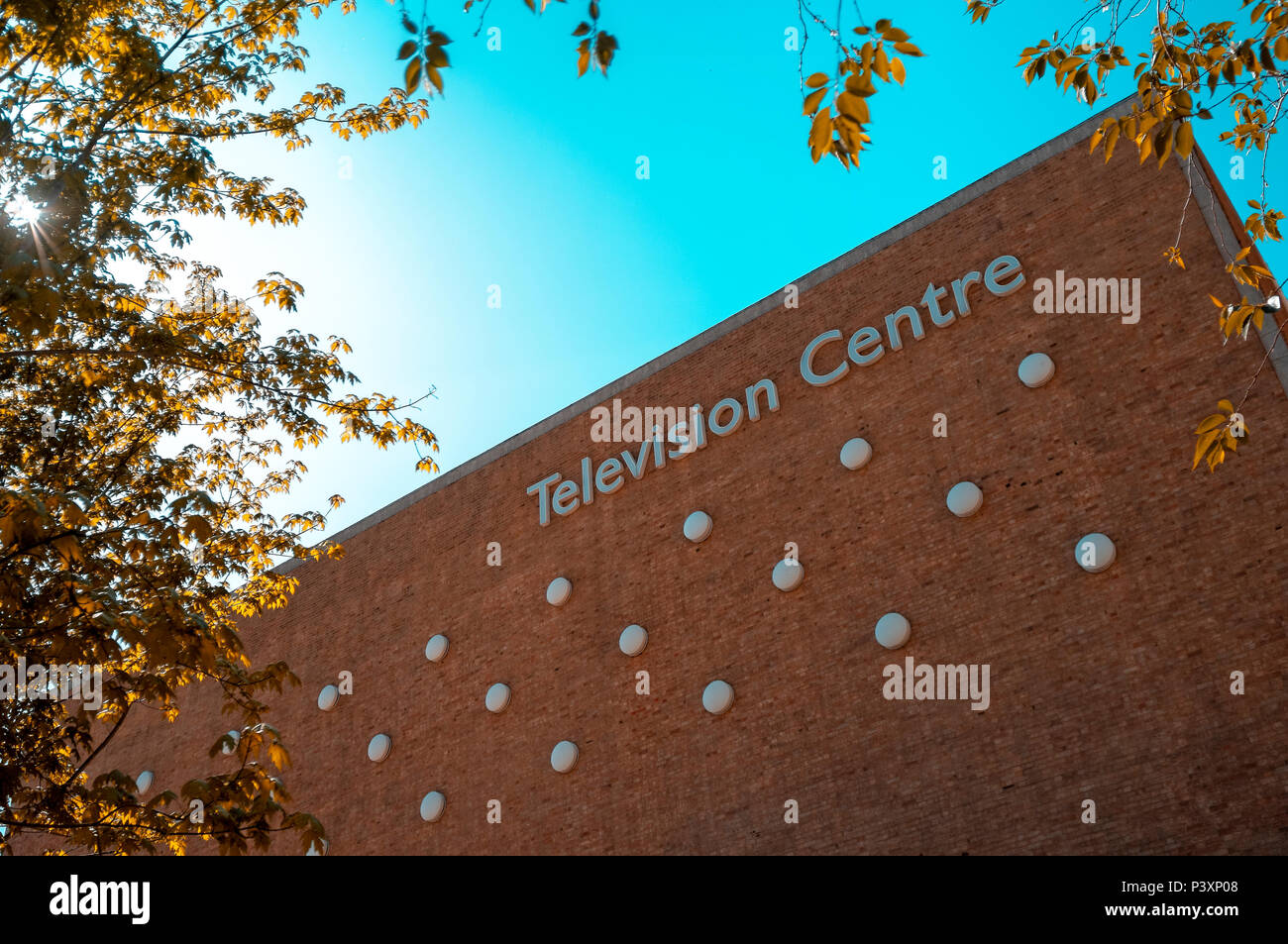 Centro televisivo in Shepherd's Bush ex casa di BBC Television dal 1959 è ora un alloggiamento e tempo libero sviluppo. Foto Stock