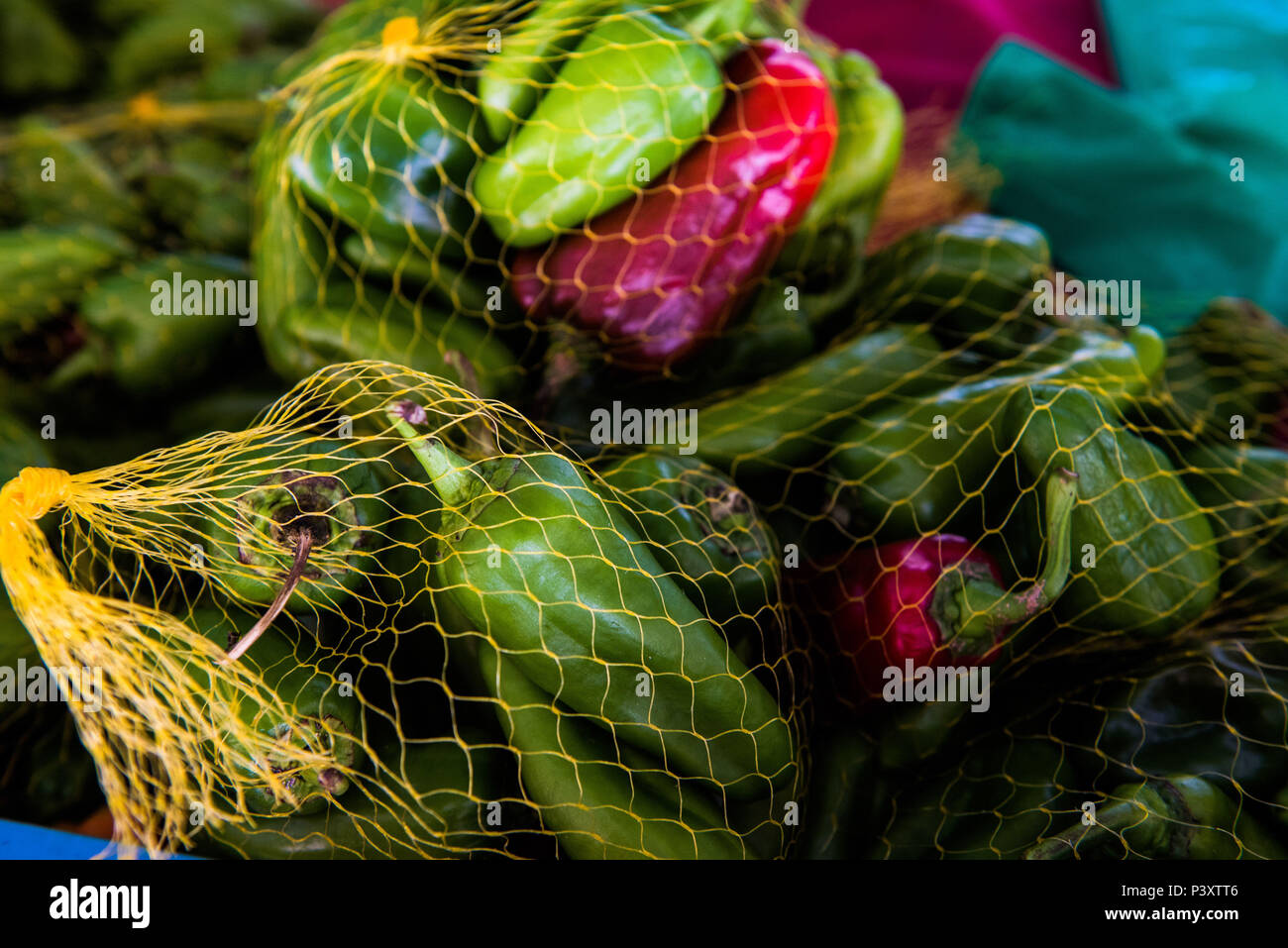 Pimentão duranti feira de Produtos regionais em Iranduba/AM. Foto Stock