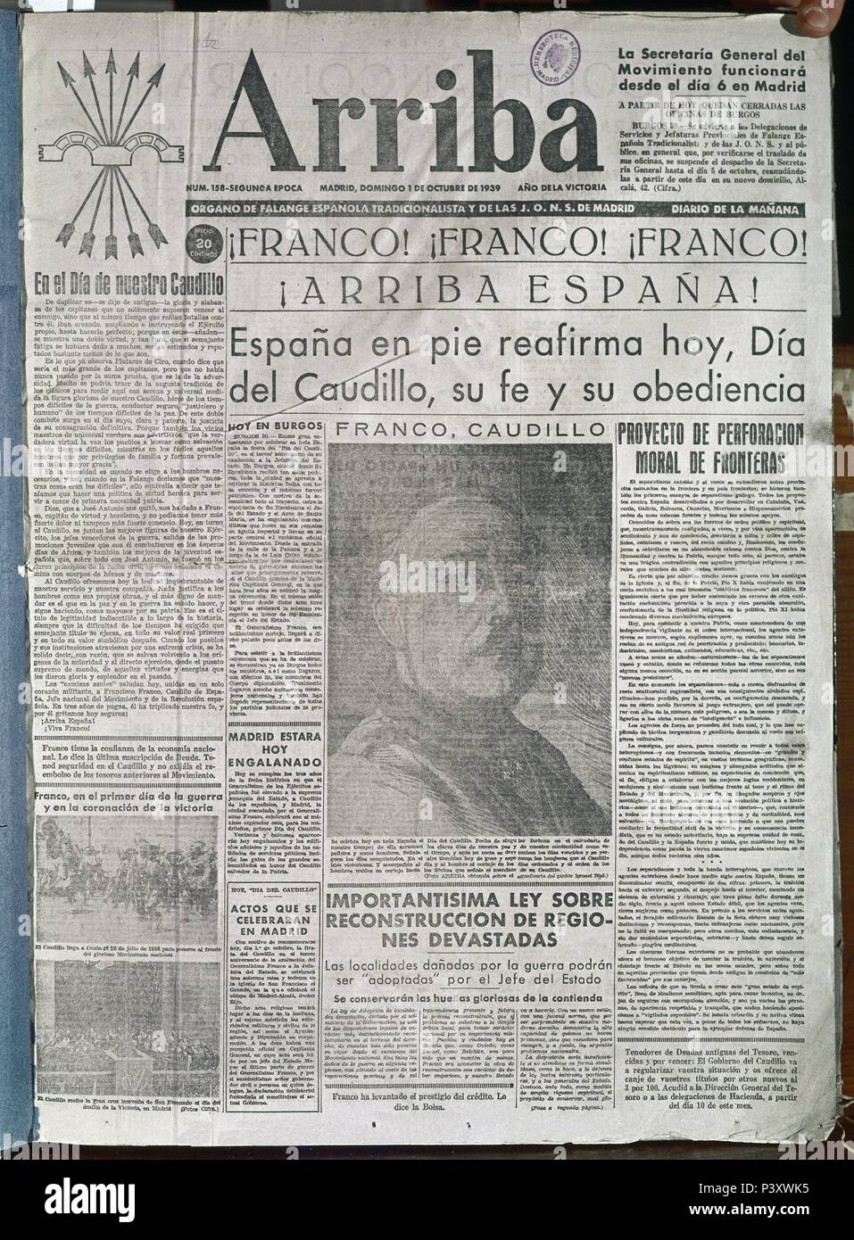 ARRIBA - Diario de Falange Española TRADICIONALISTA Y DE LAS JONS 1/10/1935 DIA DEL CAUDILLO. Posizione: HEMEROTECA MUNICIPAL, Madrid. Foto Stock