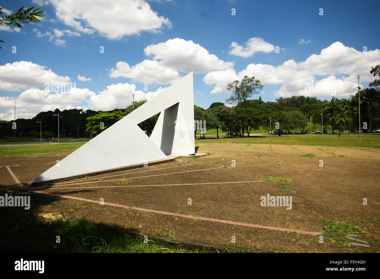 Relógio encontrado solare na Cidade Universitária, zona oeste de São Paulo. Foto Stock