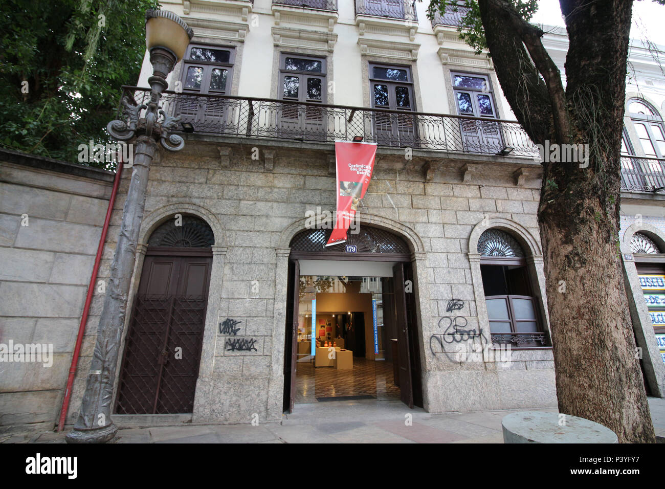 Vista do Centro Nacional de Folclore e Cultura Popolare - Museu de Folclore Edson Carneiro, na Rua do Catete 179, Bairro da Glória, zona sul da Cidade do Rio de Janeiro. Foto Stock