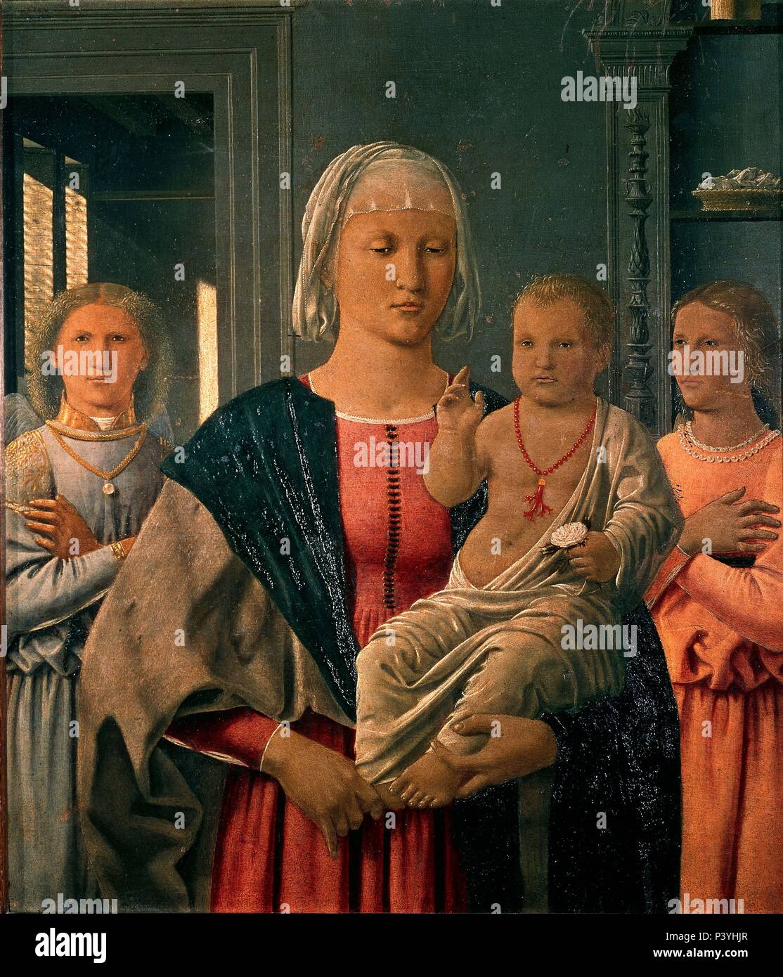 La Madonna di Senigallia con il Bambino e due angeli - ca. 1470 - 61x53,5 cm - tempera su pannello - Rinascimento italiano. Autore: Piero della Francesca (c. 1415-1492). Posizione: GALLERIA NAZIONALE DELLE MARCHE, Urbino, Italia. Noto anche come: MADONNA DI SENIGALLIA-MADONNA BENDICIENDO CON EL NIÑO Y DOS ANGELES. Foto Stock