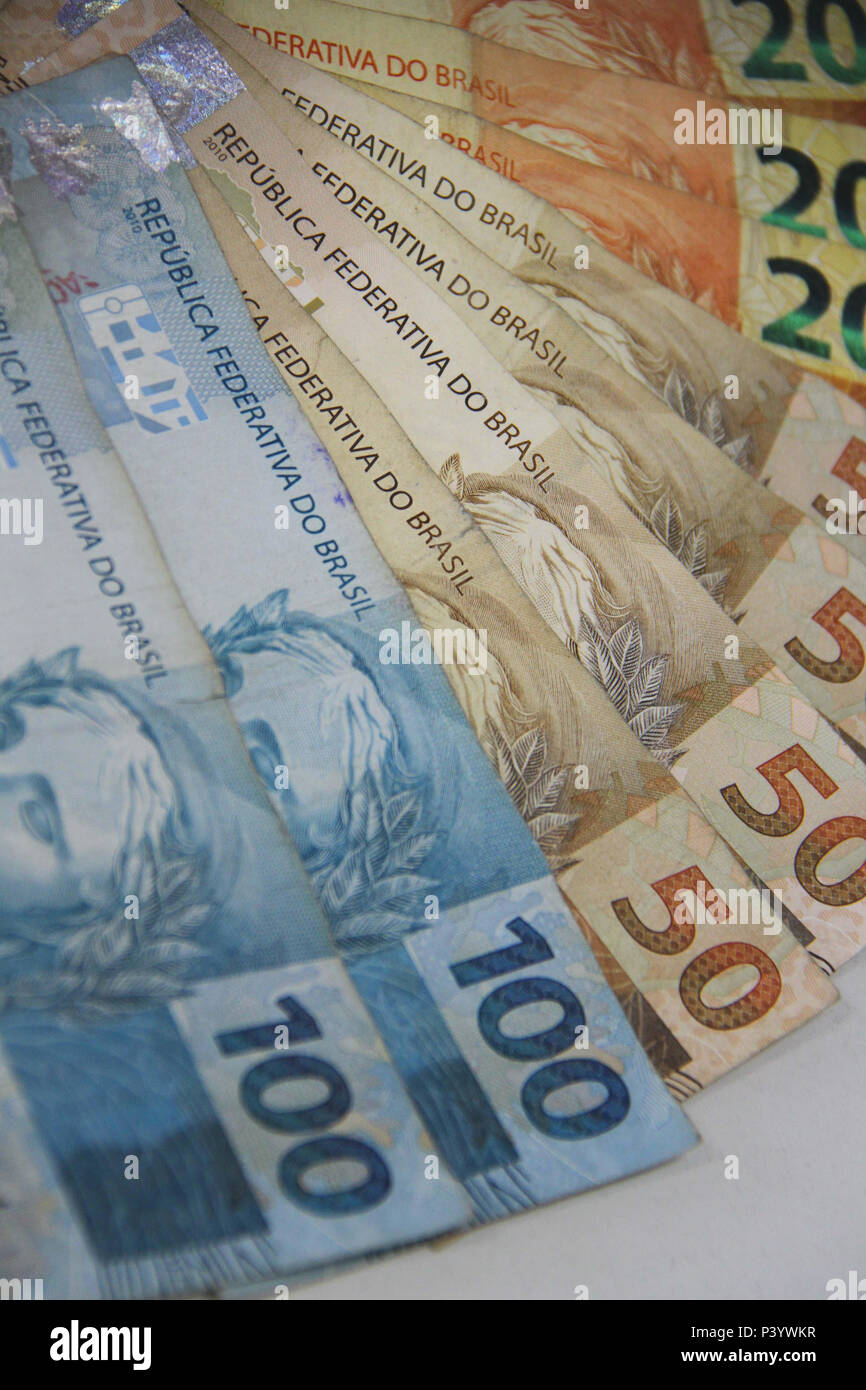 Dinheiro do Brasil, notas de Real, moeda brasileira. Foto Stock