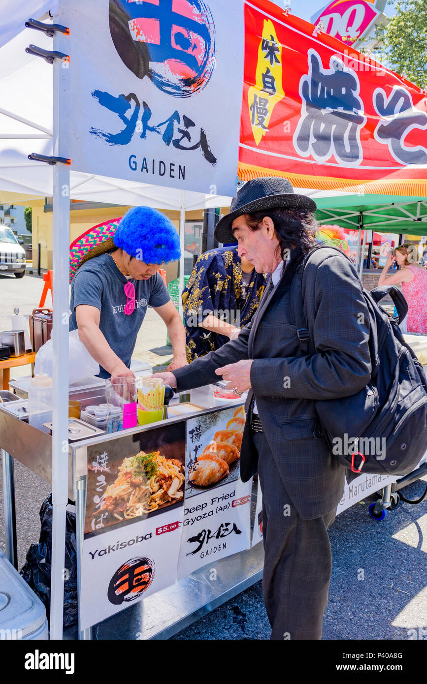 Ramen Gyoza stand alimentari, ar giorno gratuito, Main Street, Vancouver, British Columbia, Canada. Foto Stock