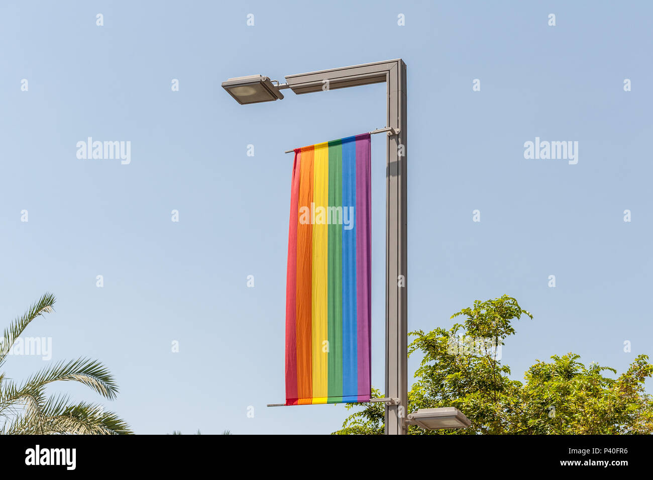 Israele, Tel Aviv - 8 Giugno 2018: bandiera arcobaleno - 2018 Tel Aviv pride Foto Stock
